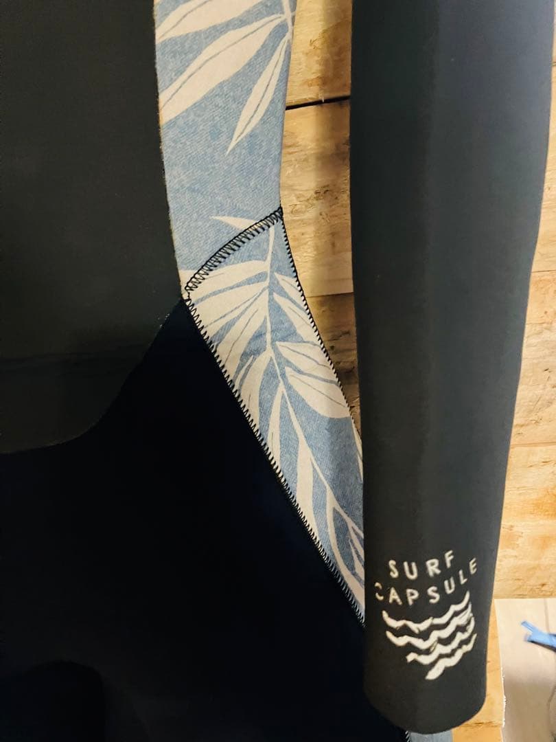 ★２回のみ着用★BILLABONG レディースセミドライM