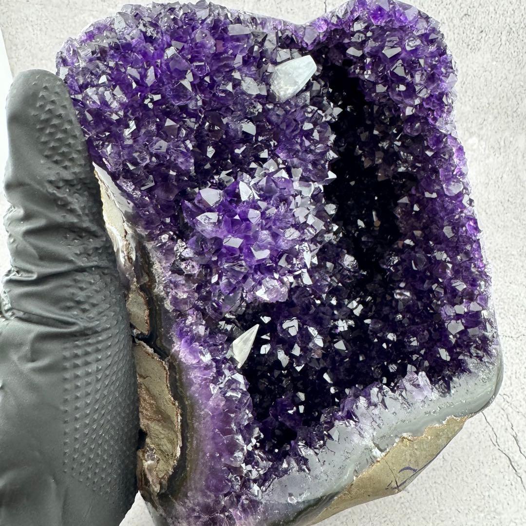 G-133アメジストクラスター ドーム 原石 天然石 パワーストーン　カルサイト