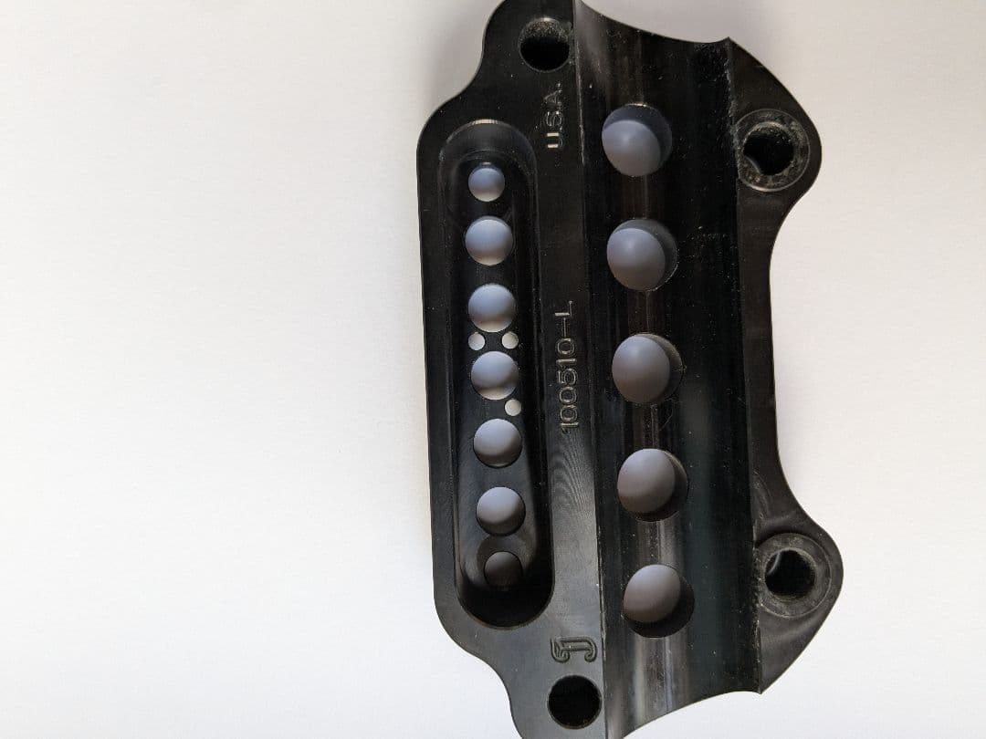 JOKER MACHINE　スポーツスター＆ダイナ インジケータハンドルクランプ