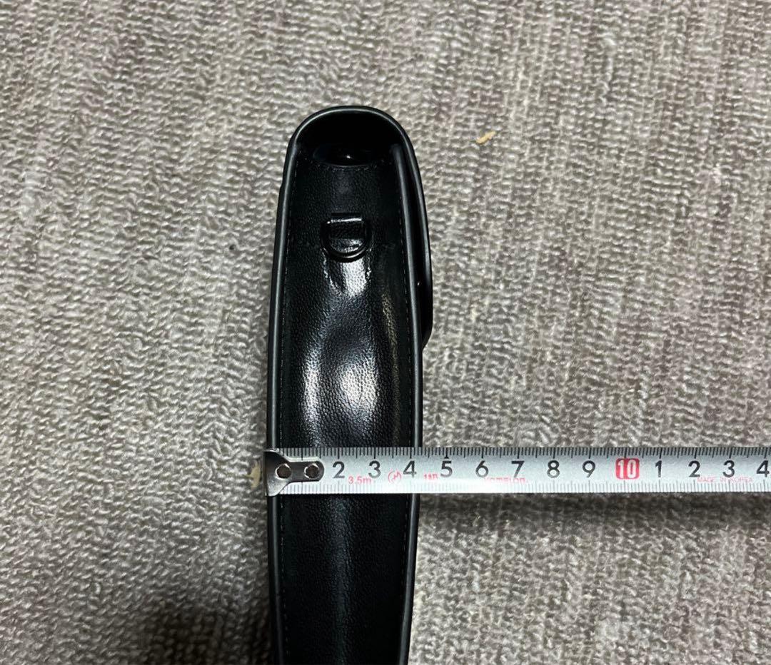 VALENTINO ショルダーバッグ　スマホショルダー