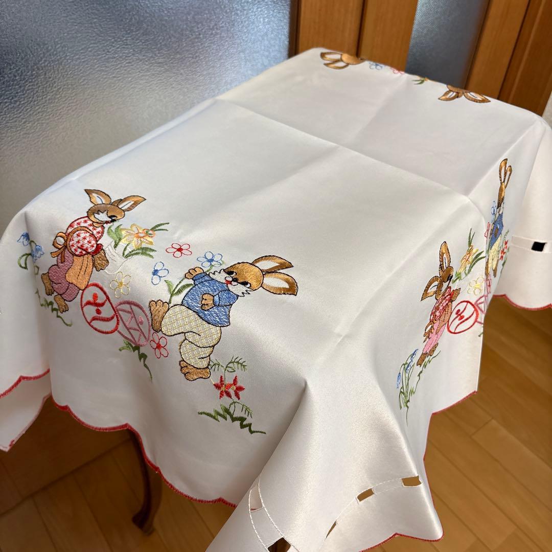新品未使用品　フランス　テーブルクロス　うさぎ　Pâques イースター