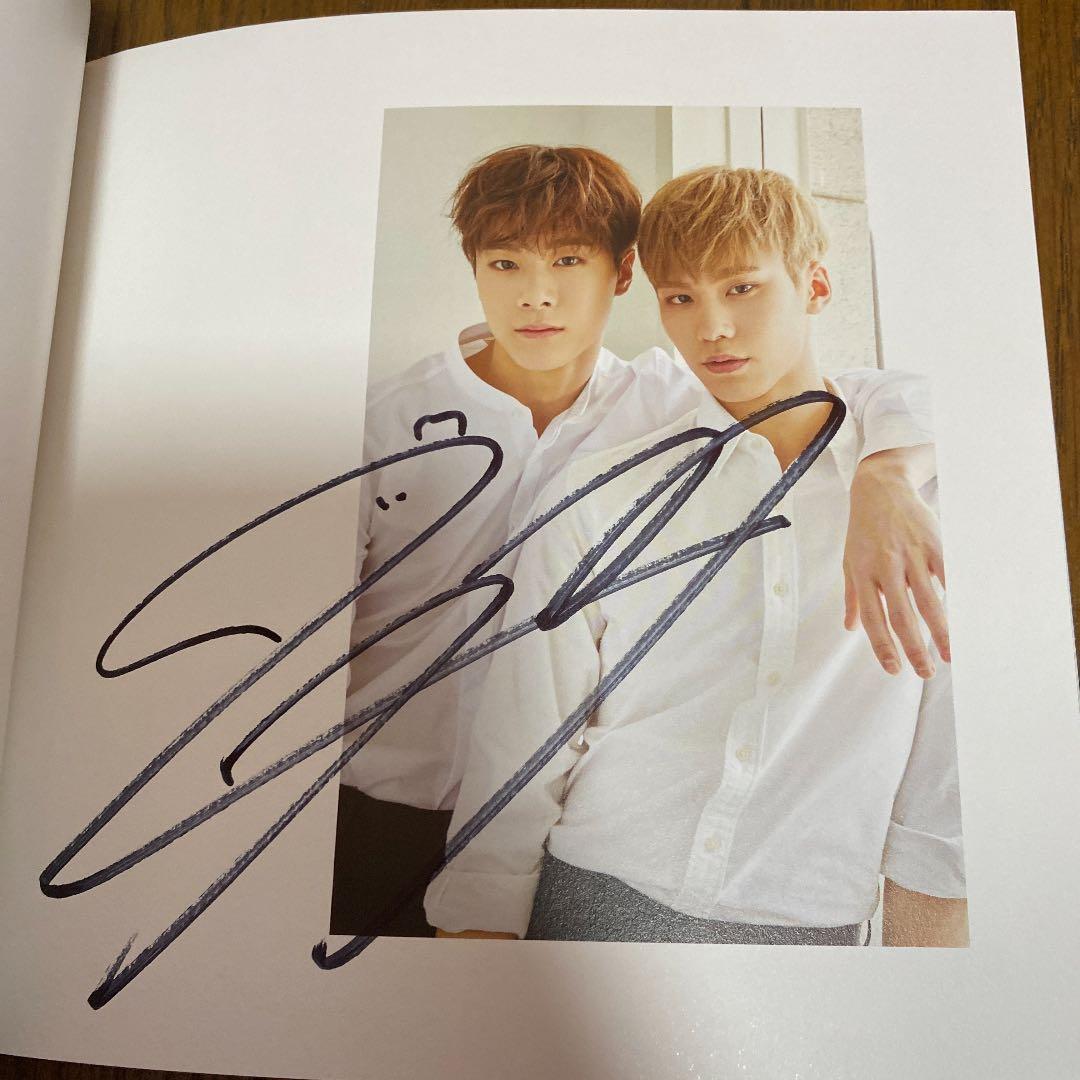 ASTRO アストロ　サイン入りブックレット