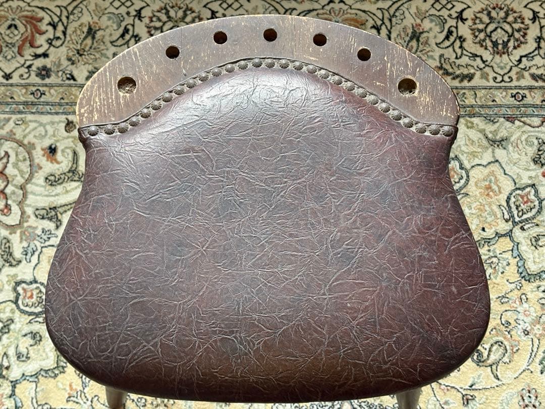 レザースツール　リベット打ち　ろくろ脚　サイドスツール　レトロ　Z