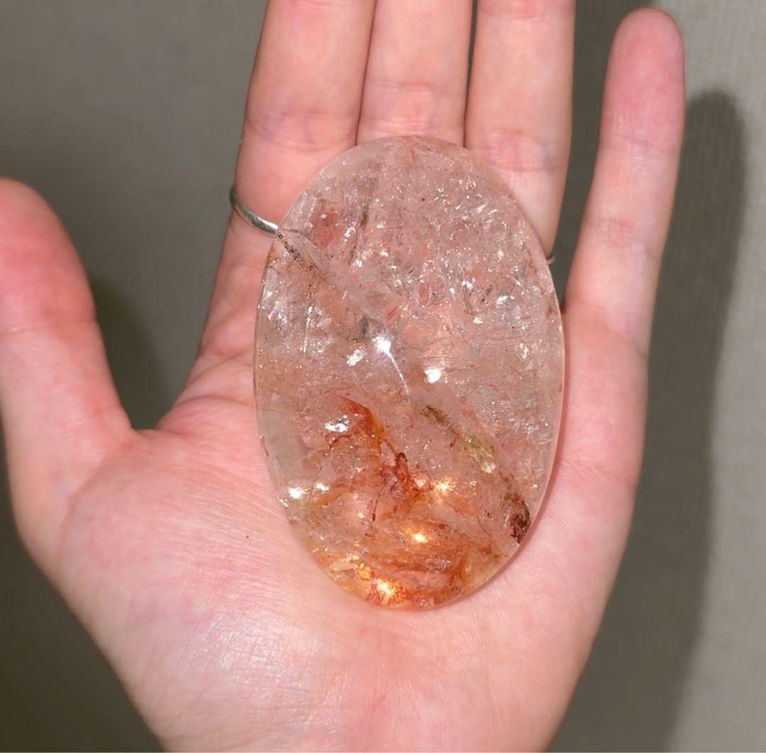 ファイヤクォーツ　握り石　125g NO.395