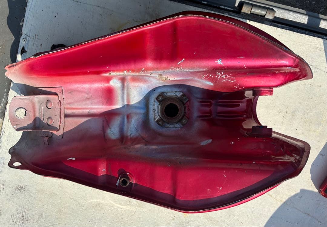 t*a様 CBX400F２型タンク　当時物