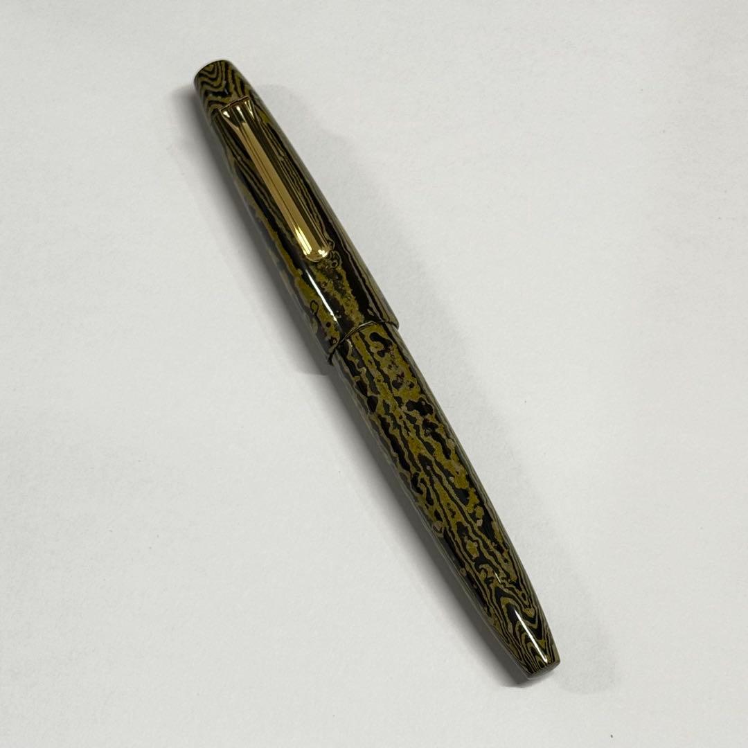 SAILOR セーラー 長刀研ぎ エボナイト 万年筆 猛虎 MF 中細