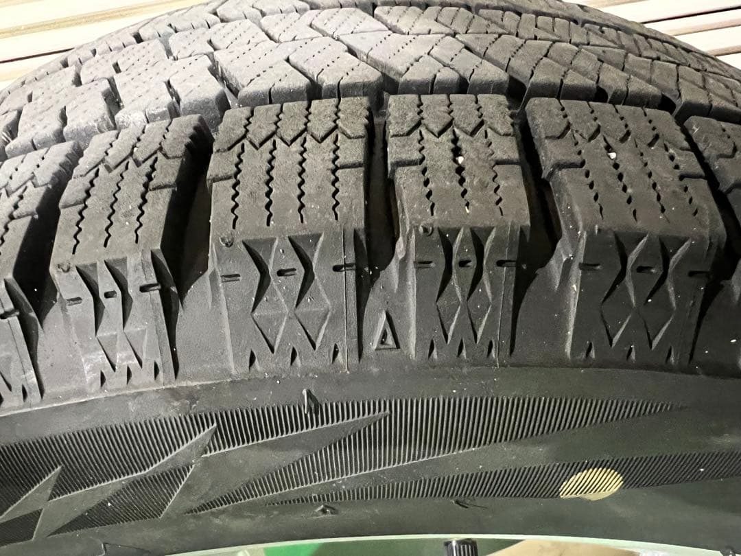 スタッドレスタイヤ＋アルミホイール 4本セット 17インチ