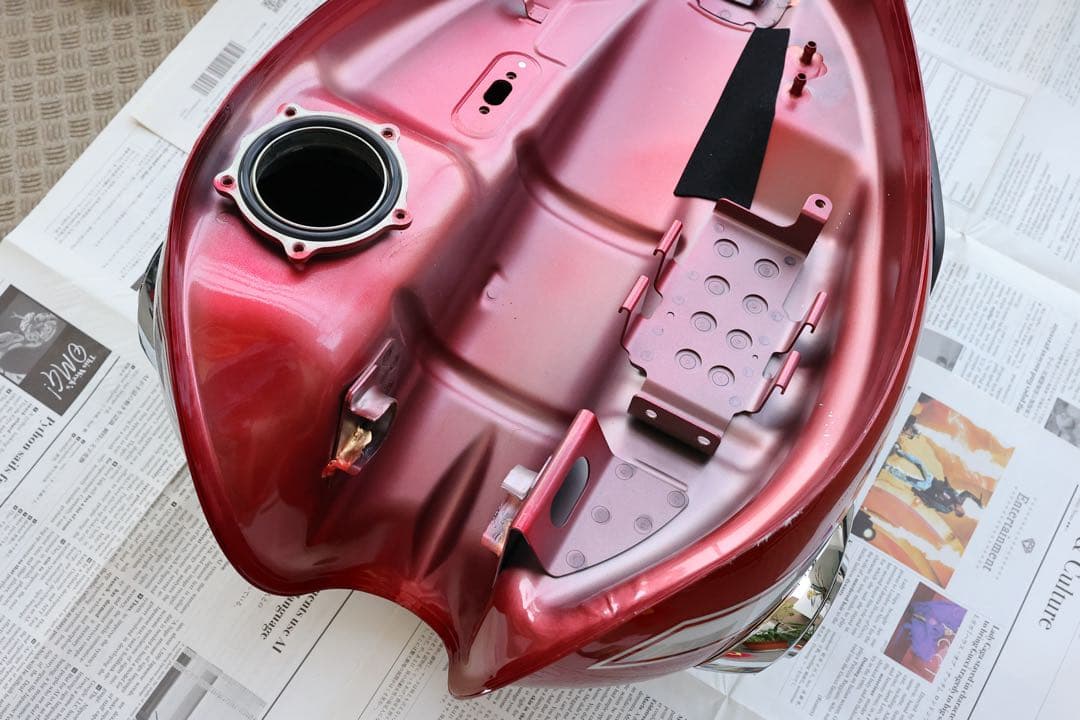 KAWASAKI W800 純正タンク 未使用品