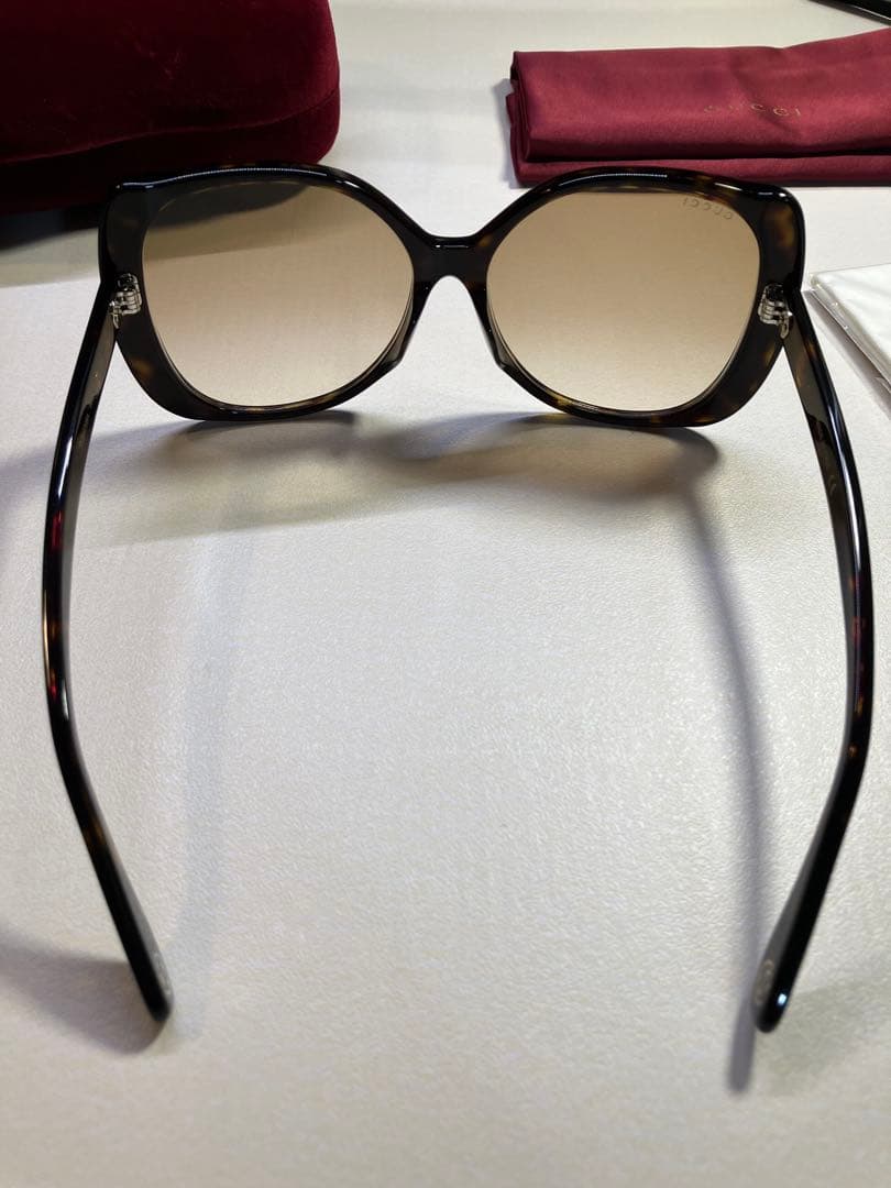 GUCCI グッチ GG0472SA ロゴ サングラス 未使用に近い✨