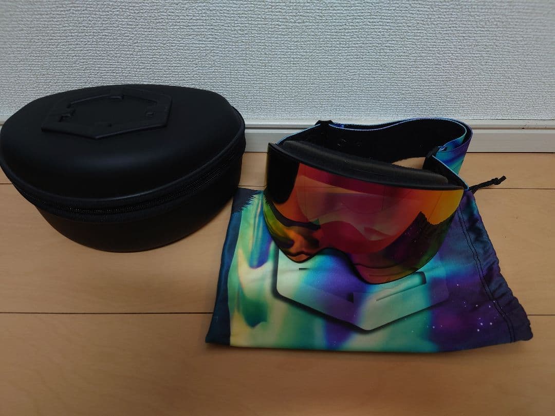 【新品未使用】OUT OF スノーボードゴーグル　偏光　アウトオブ　ケース付き