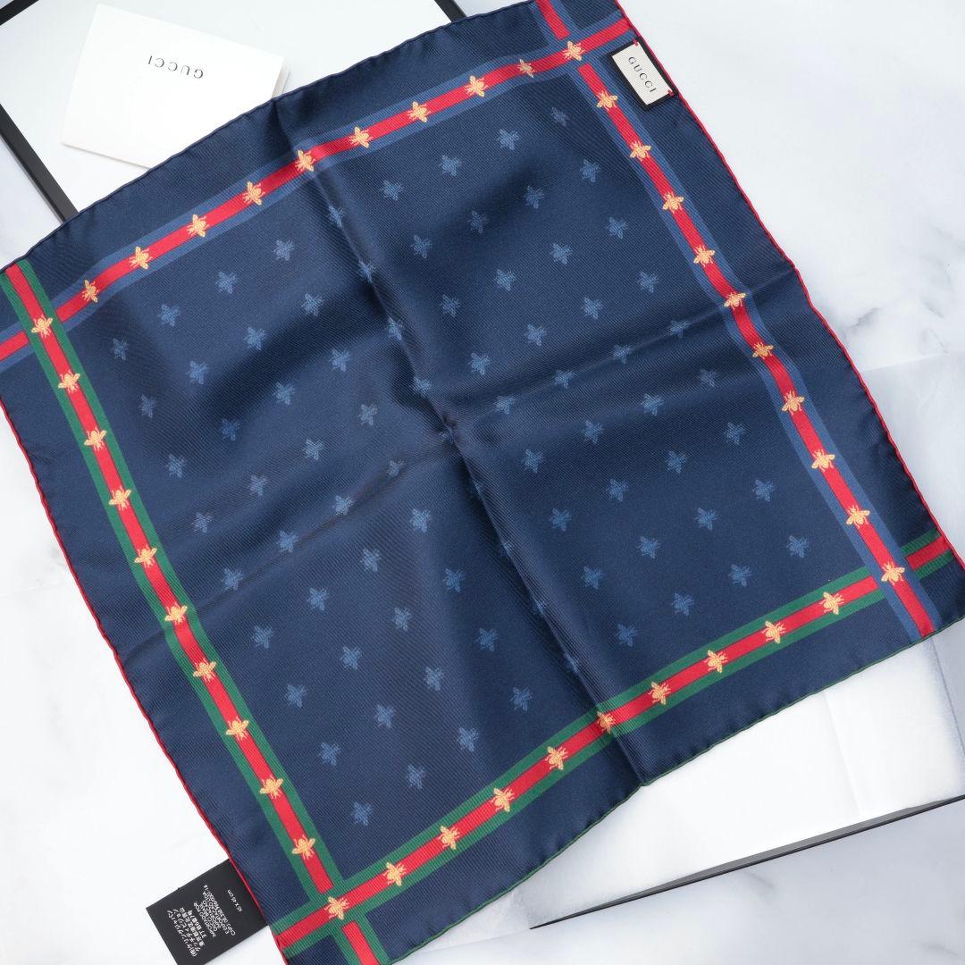 未使用 グッチ GUCCI ネイビー シルク ハンカチ ポケットチーフ