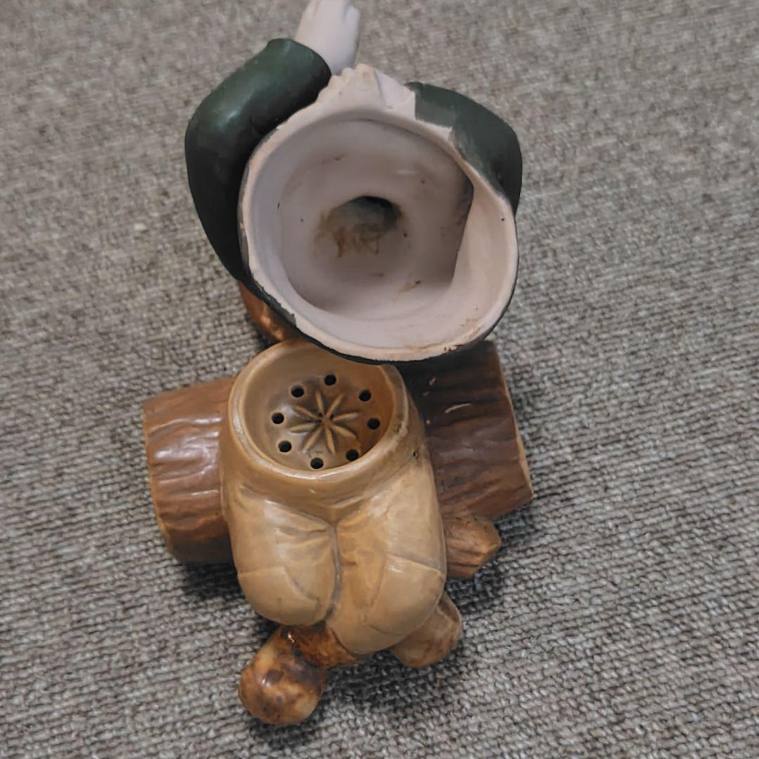 煙出し人形 パイプおじさん 香炉　アンティーク　陶器製 老人の置物 木の切り株