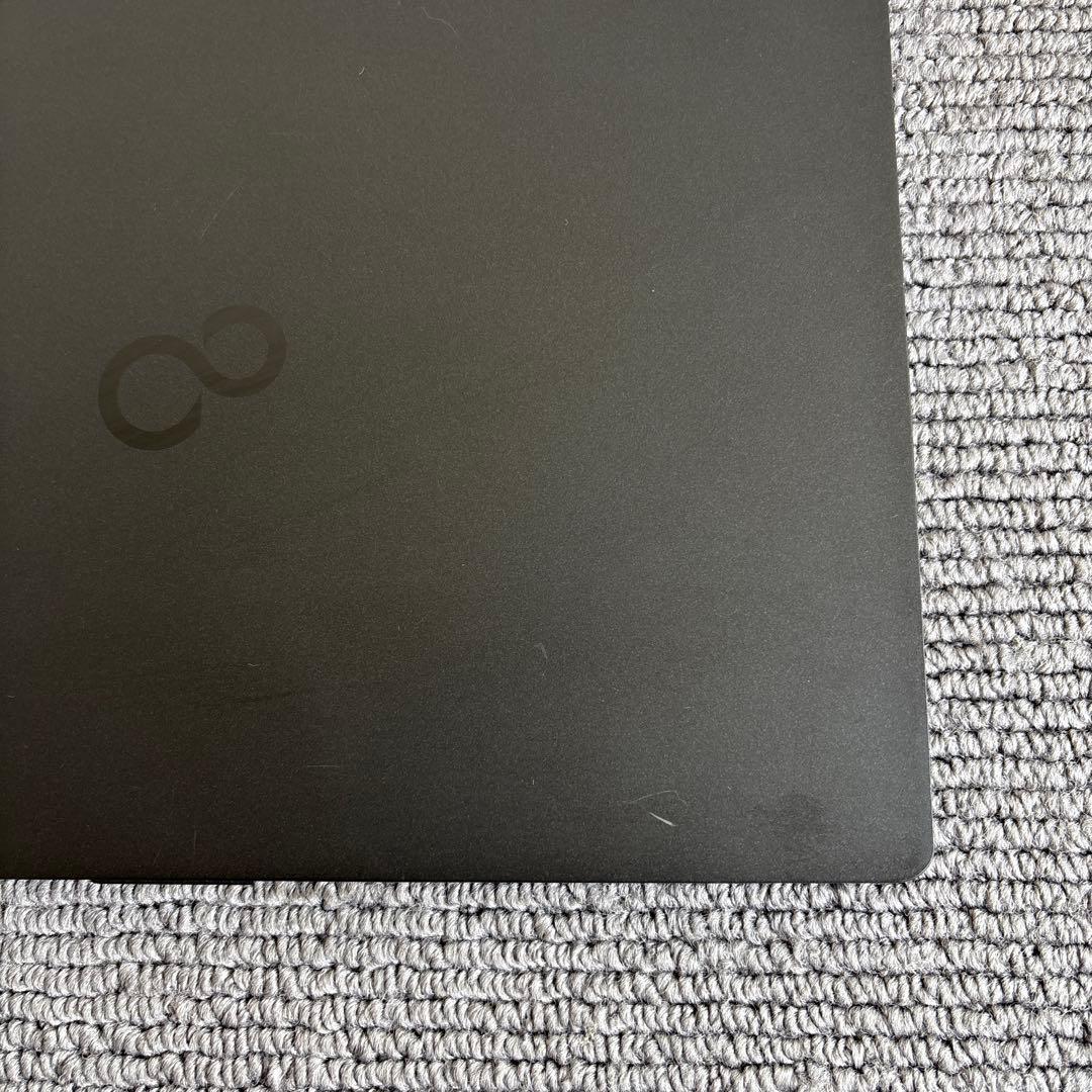 富士通lifebook U7311/F i5-1145G7 メモリ8GB 顔認証