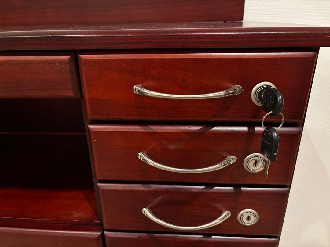 最終お値下げです　2月20日まで！木製キャビネット 全引き出し鍵付きで安心