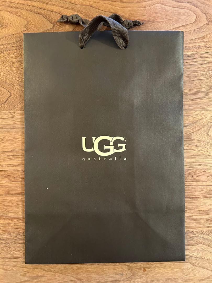 UGG ムートングローブ シープスキン 手袋 Mサイズ ボックス＆ショッパー付