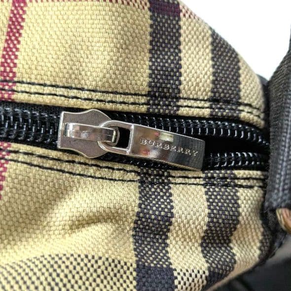 BURBERRY　ショルダーバッグ　ナイロン　ノバチェック　ブラック　良品
