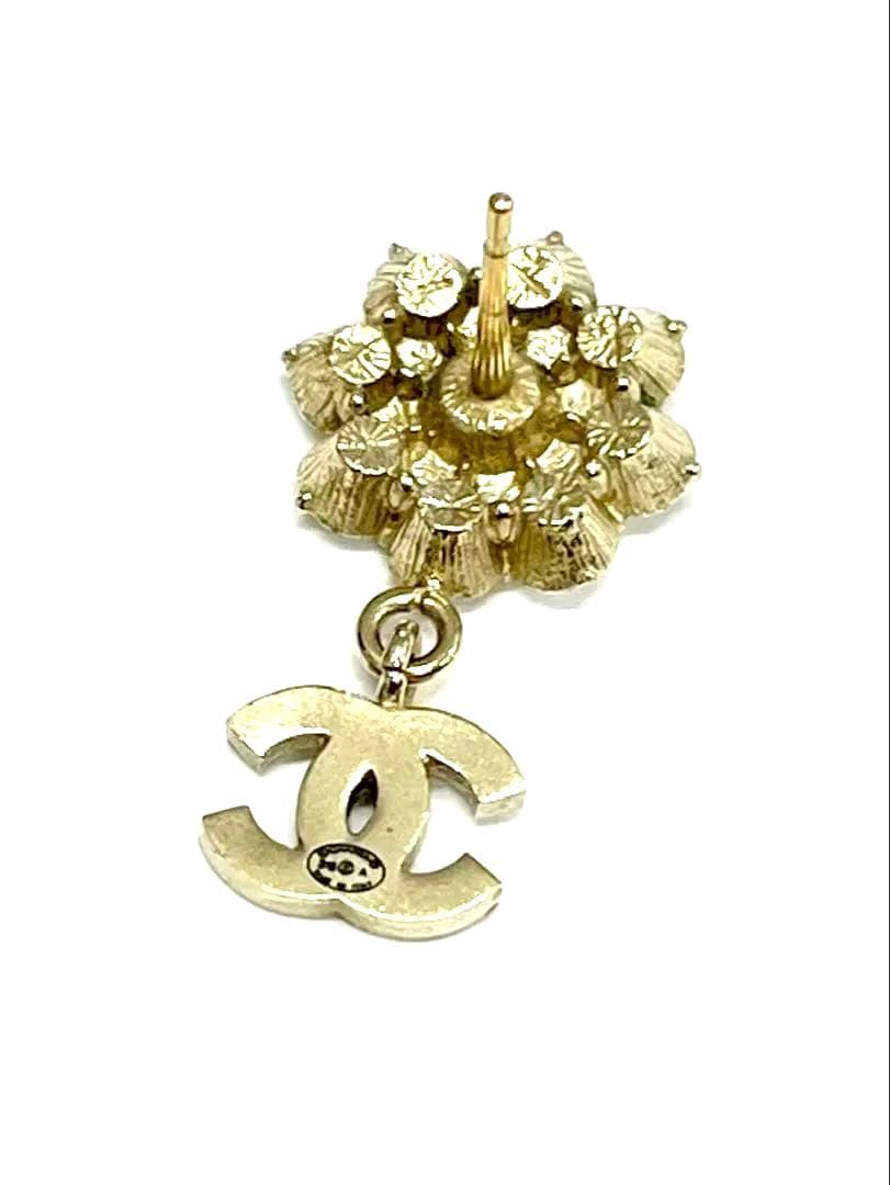 専用欄 正規品CHANELココマークフラワースウィングピアス