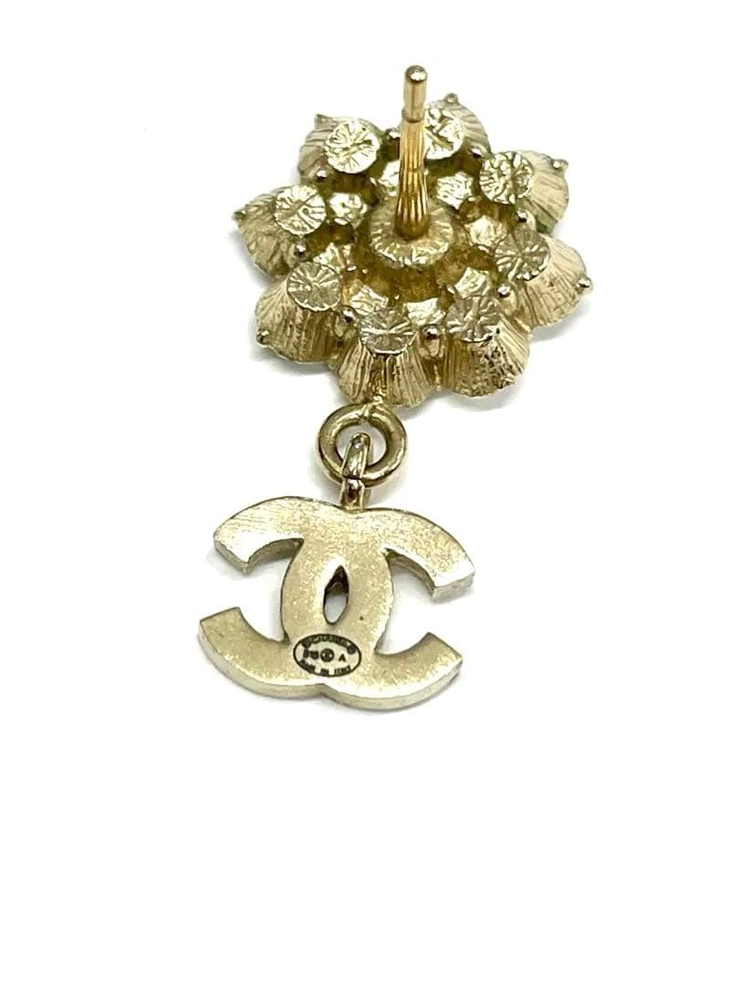専用欄 正規品CHANELココマークフラワースウィングピアス