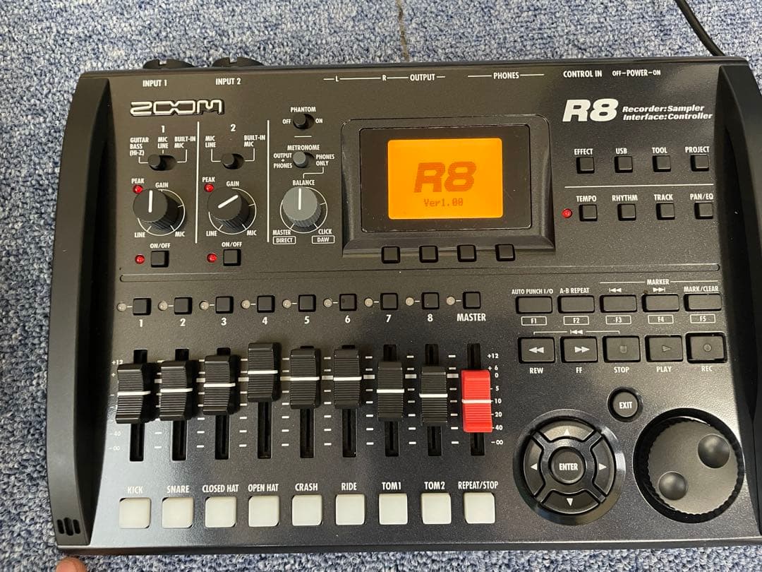 美品 ZOOM R8 マルチトラックレコーダー　ZOOM SCR-16バック付き