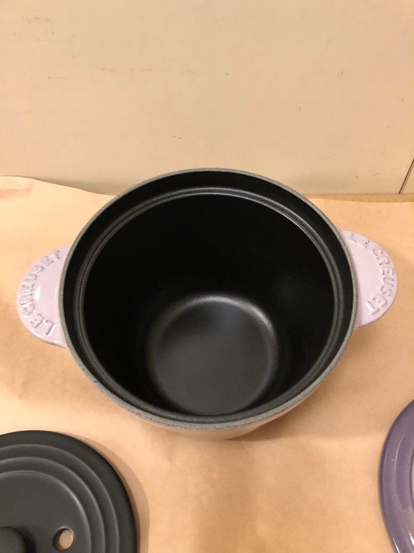 未使用　ルクルーゼ ココット エブリィ ブルーベルパープル 18鍋インナーリッド