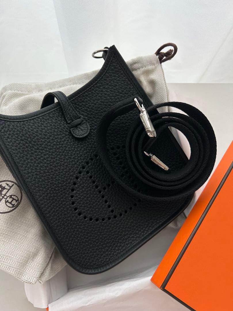 エルメス　HERMES ミニエヴリンノワール×シルバー金具 新品未使用　W刻印