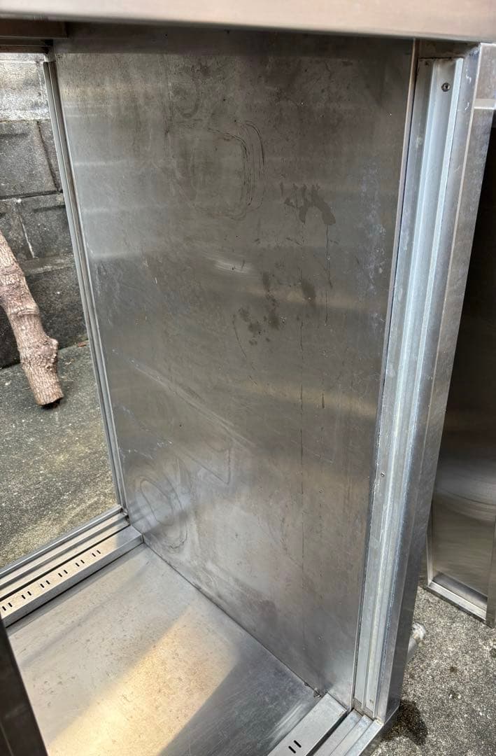 業務用ステンレス スライドドア収納キャビネット　両面扉