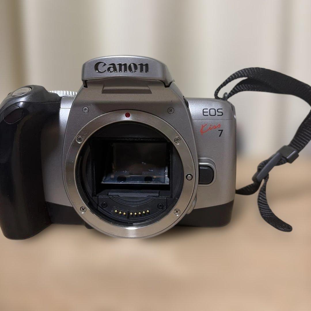 【希少品】Canon キャノン EOS Kiss 7 一眼レフカメラ