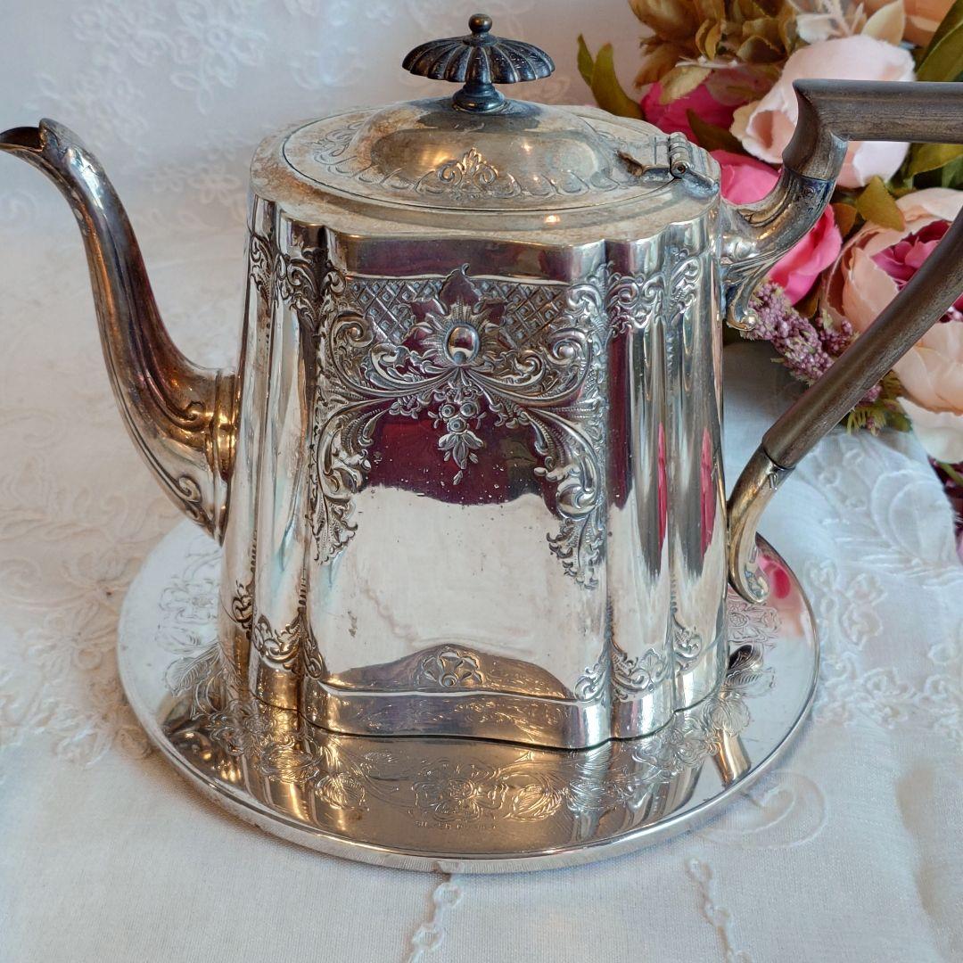 シルバーポットスタンド　鍋敷き　ティーマット　トリベット　イギリス　アンティーク