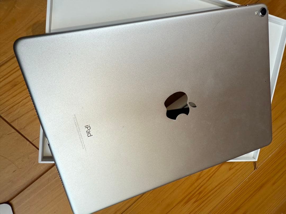 iPad Pro 10.5インチ Wi-Fiモデル 64GB シルバー