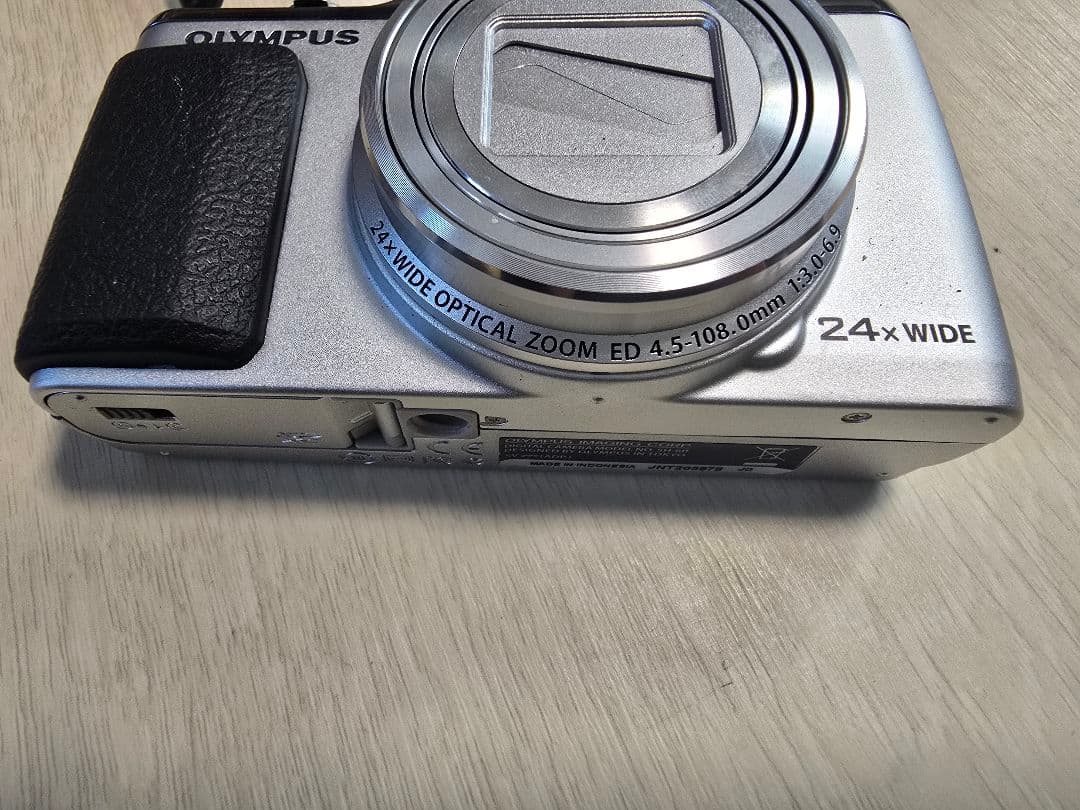 OLYMPUS SH-60コンパクトデジタルカメラ