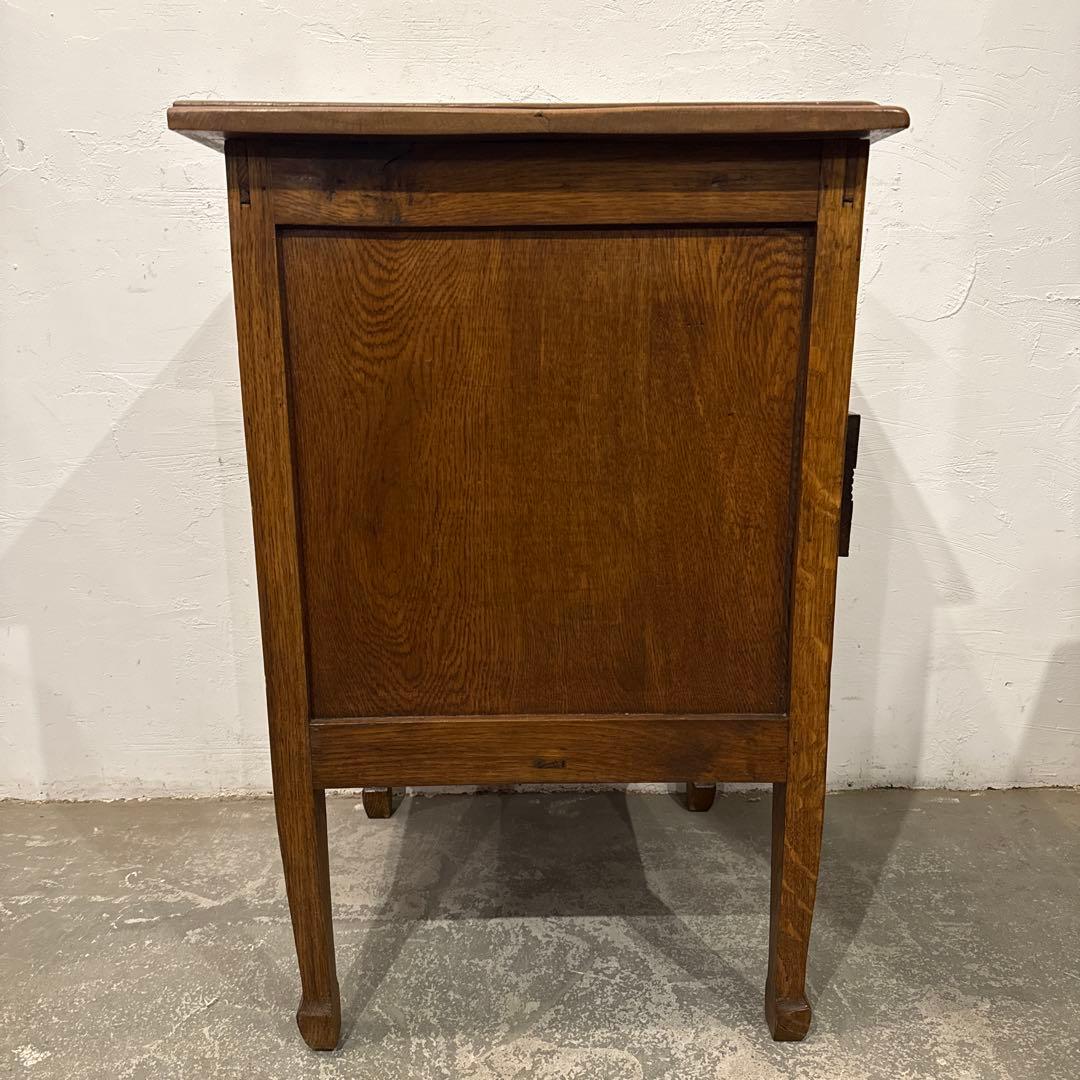 ヴィンテージ　木製サイドテーブル　3段引き出し付き