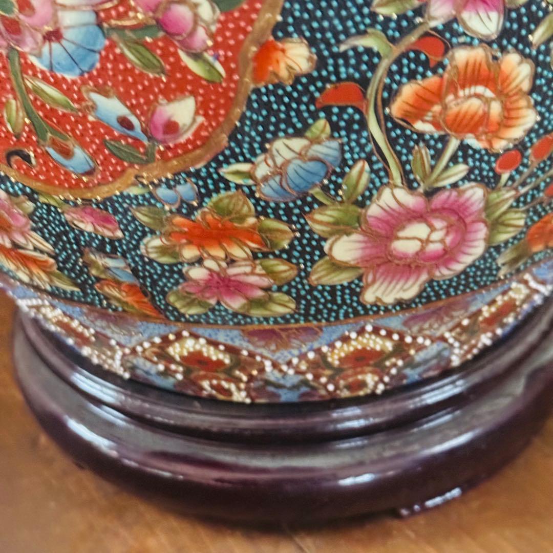 輸出薩摩　豪華絢爛　薩摩焼　金襴手遊女図 卵型置物 床飾物 古美術品