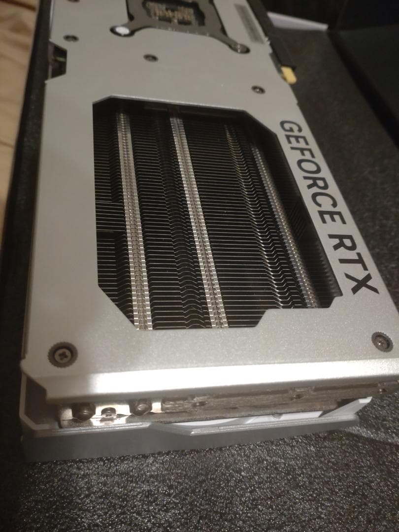 グラフィックボード・グラボ・ビデオカード MSI GeForce RTX 4070 Ti Super