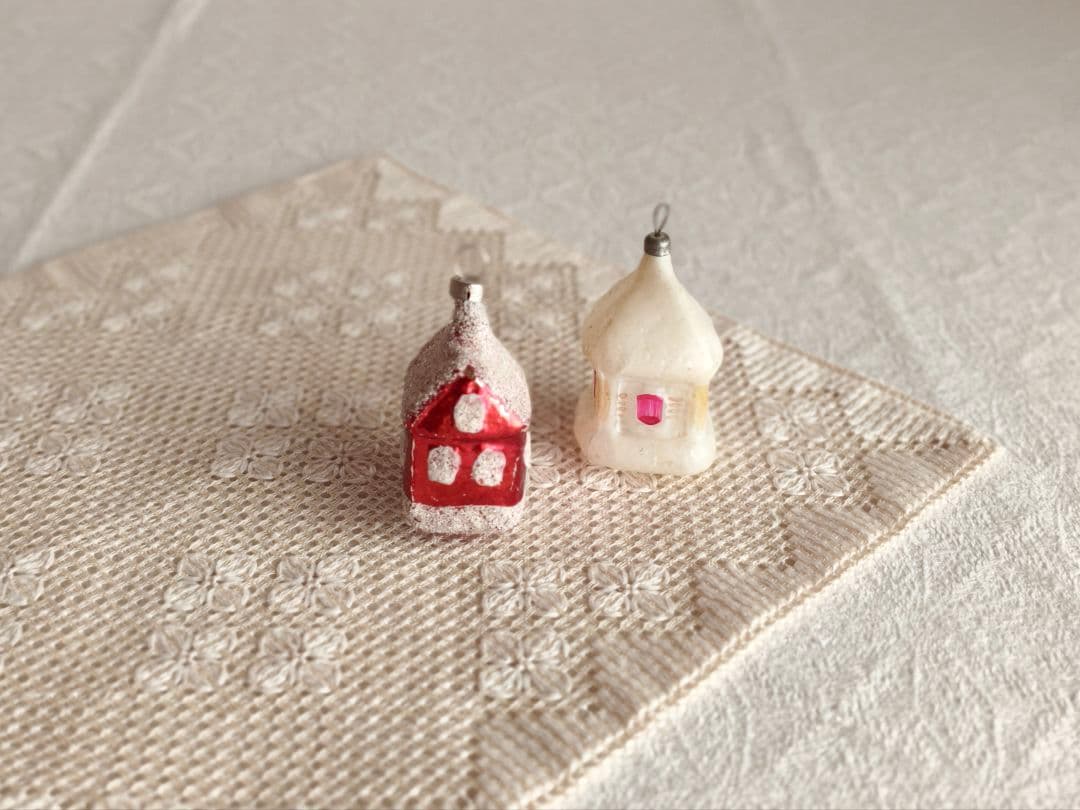 【ひまわり さま】vintage ornament ❀ かわいい 赤いおうち