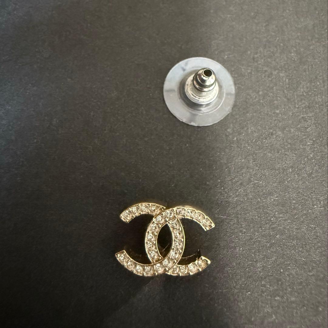 専用　　CHANEL CCロゴピアス（片耳用）