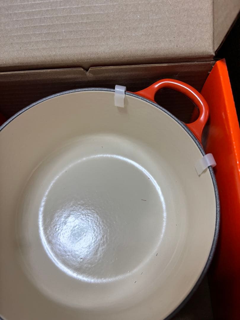 ルクルーゼ　ココット・ロンド 20cm カイエン　新品未使用品