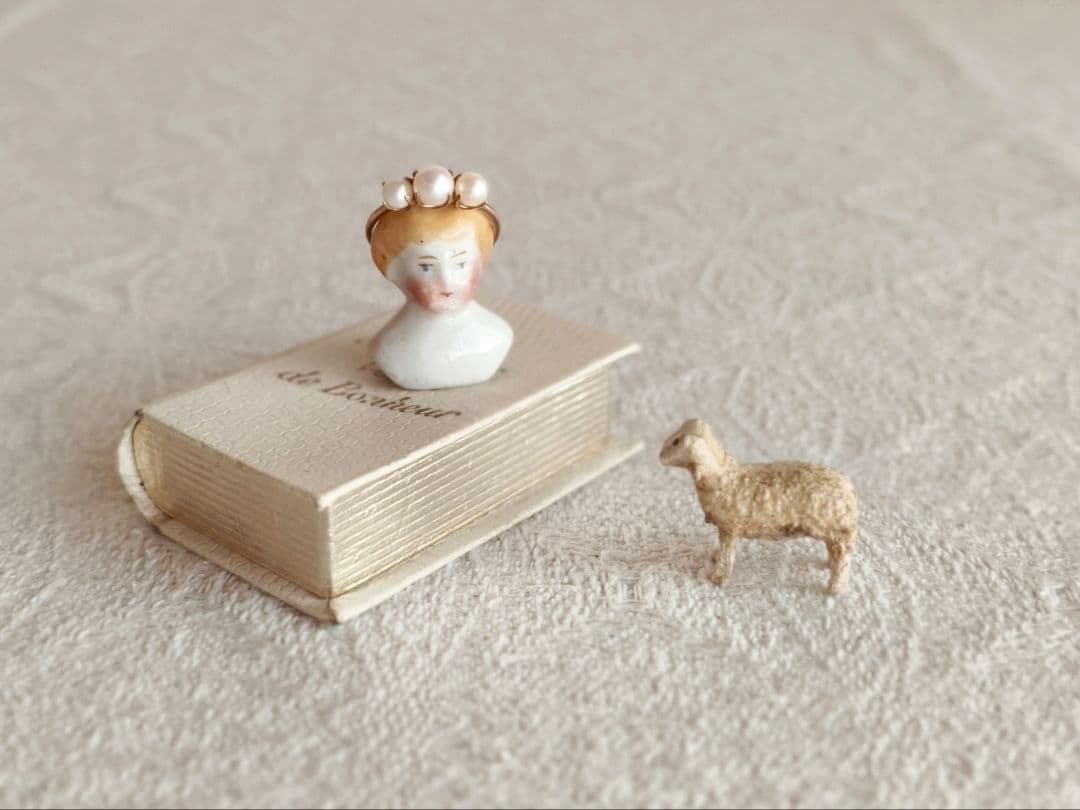 * vintage doll's head ୨୧ ブロンスの髪チャイナヘッドさん