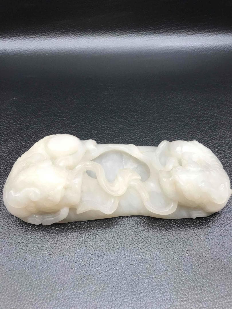清時代　和田白玉 双神獣獅子彫水洗　白和田玉彫り　水指　水差し　文房(F-29)