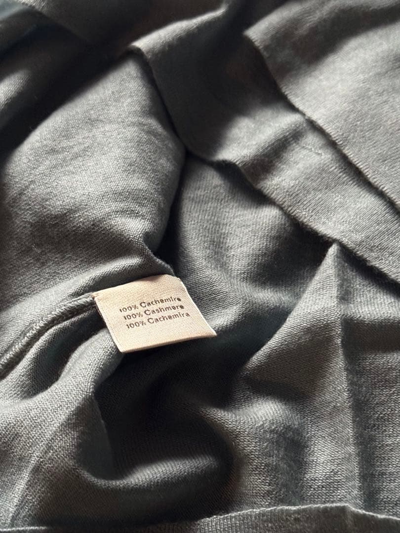 エルメス 100%カシミヤ ブルーグレー薄手ニット
