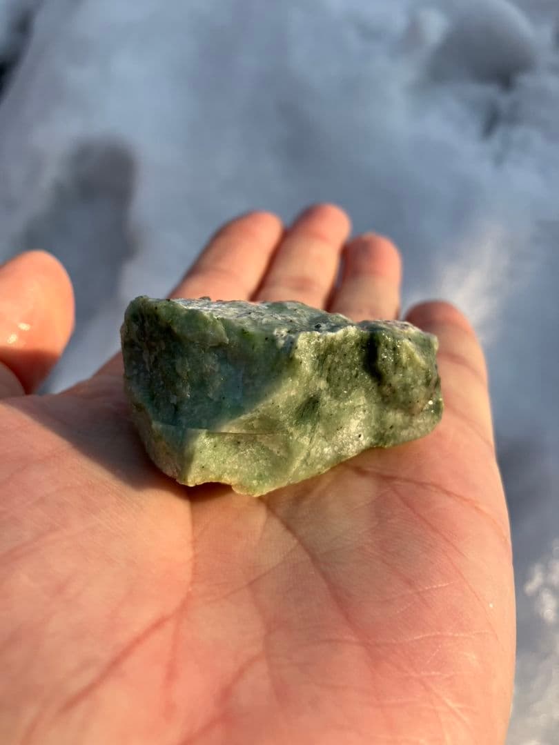 日高翡翠　原石