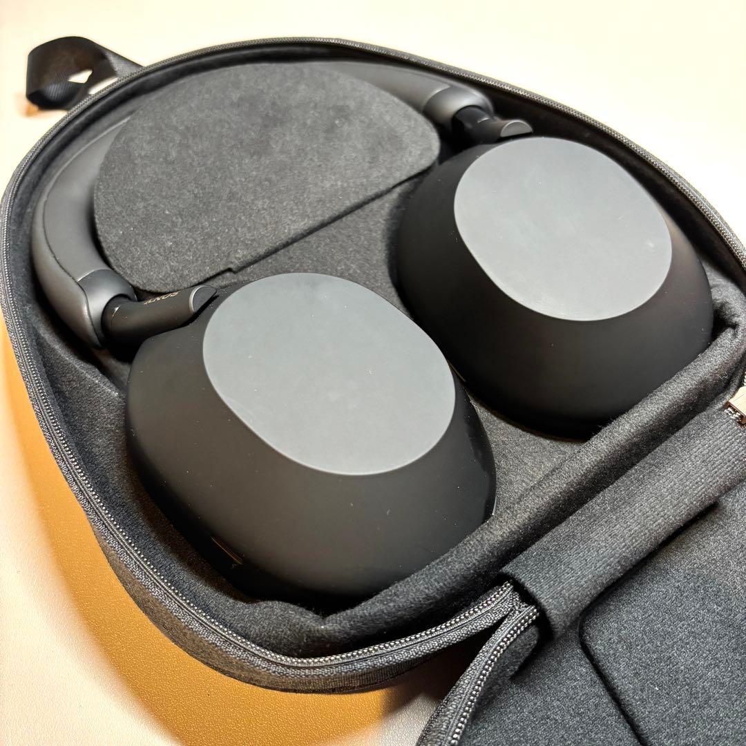 極美品　SONY WH-1000XM5 ブラック ケース付き