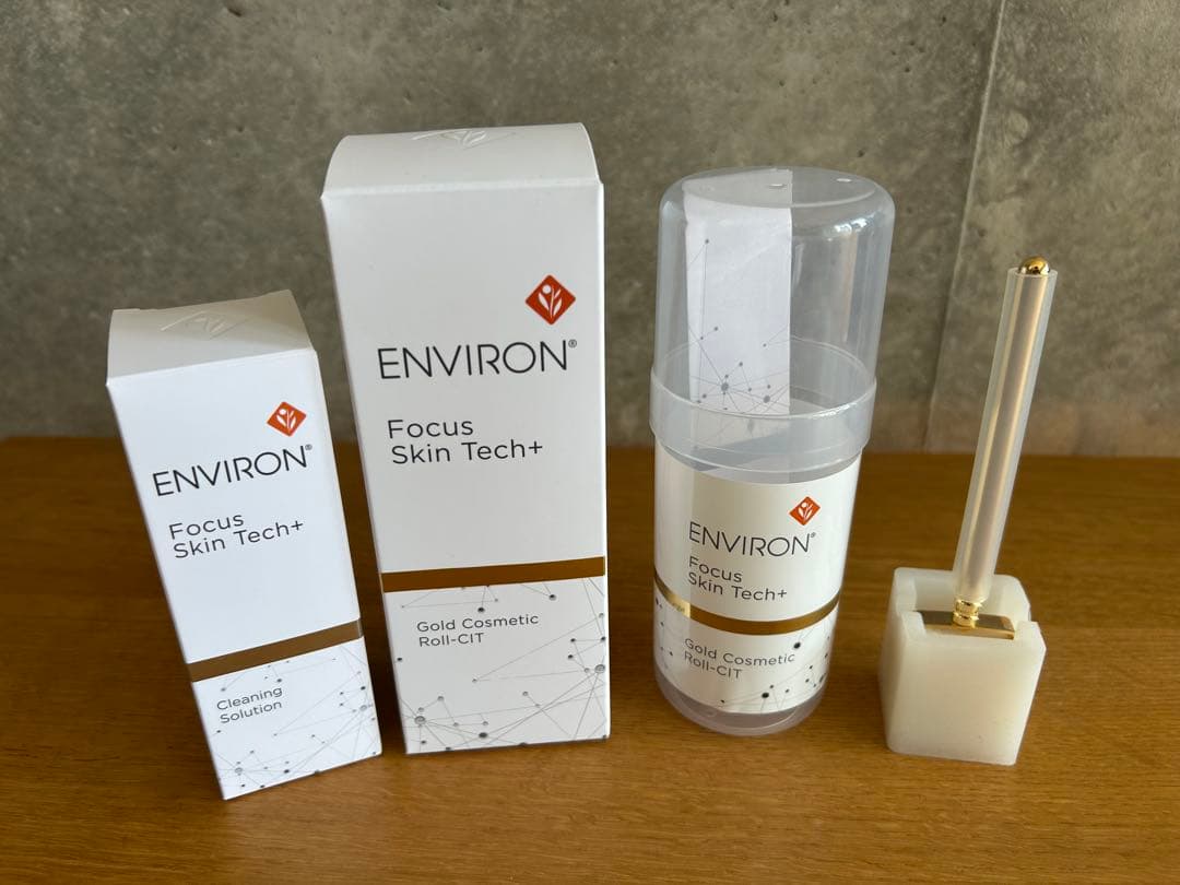 ENviron Focus Skin Tech+ ゴールドコスメティックローラー