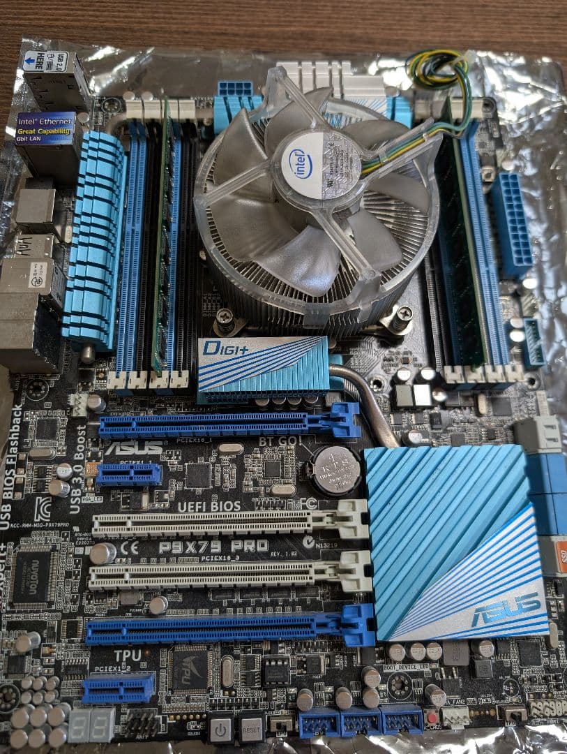 7月31日までの出品 GTX 590 Core i7 3820 LGA2011