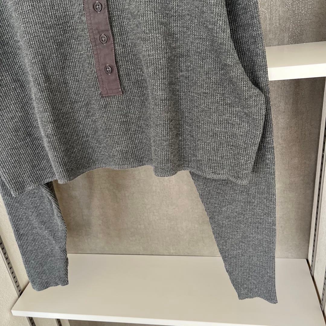 美品★anuke ワッフルヘンリートップス　グレー　長袖　カットソー　ショート丈