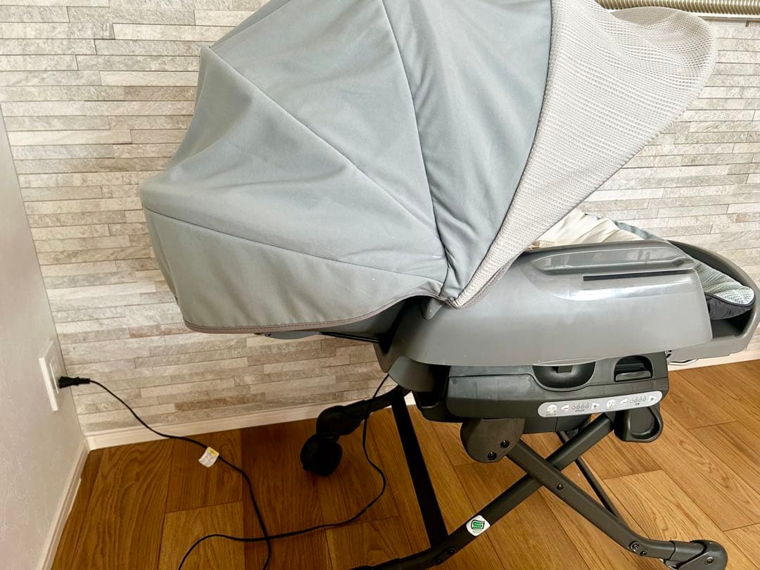 コンビ　ネムリラAUTO SWING BEDi Long スリープシェル EG