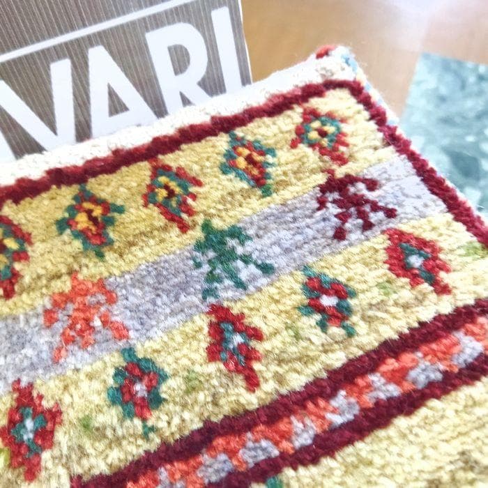 値下げ可能ミニギャベ●32×36㎝●手織●本物●新品未使用 遊牧民が紡ぐギャッベ