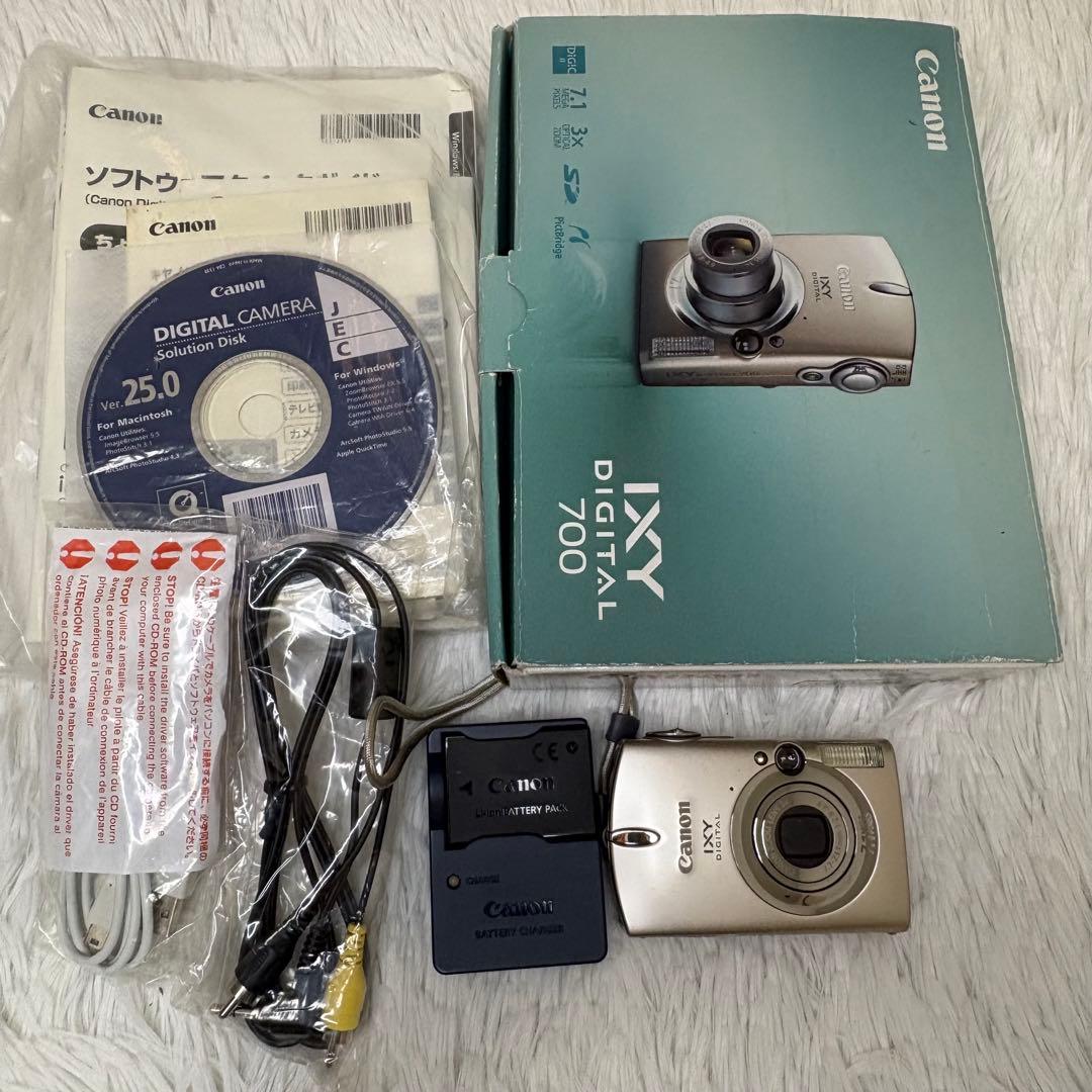 Canon カメラ　IXY 700 PC1169 充電器　箱 コンデジ　動作品