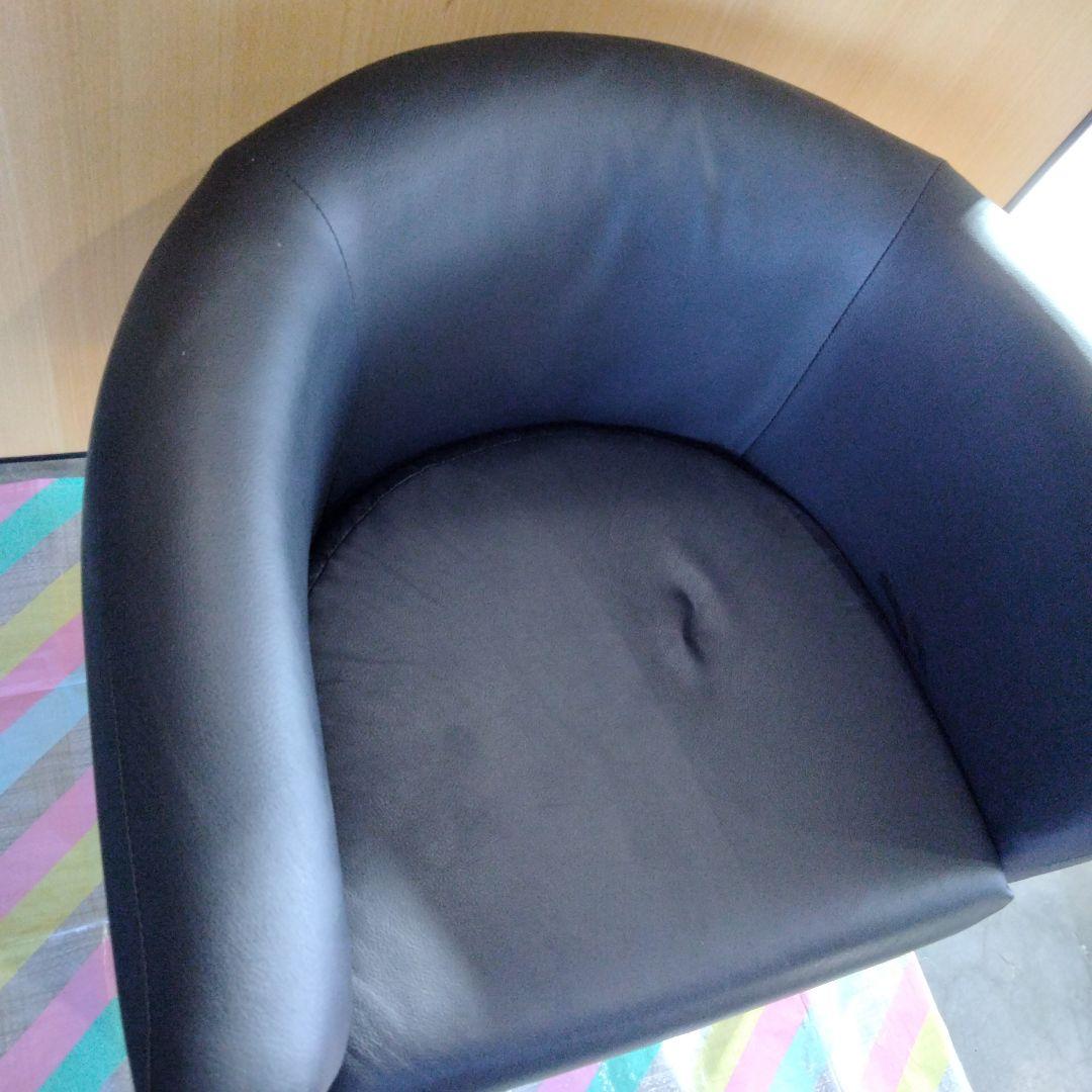 10 IKEA　合皮レザー　アームチェア　1人掛けソファ