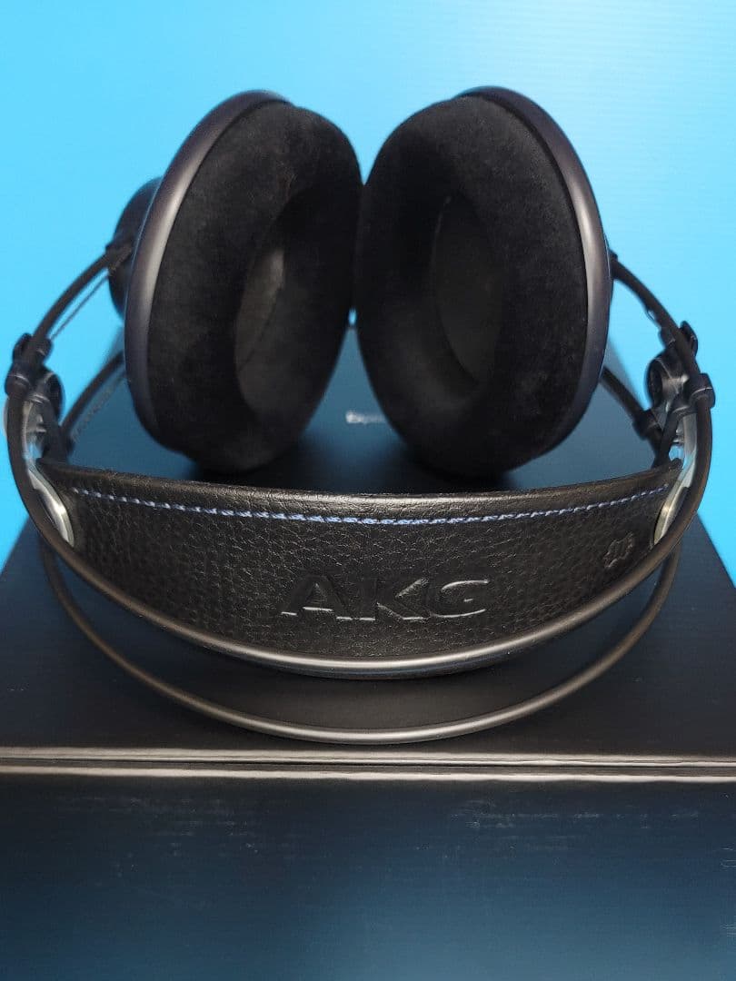 【美品】AKG K702