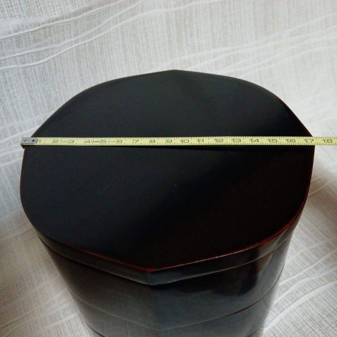 溜塗漆器・未使用・縁起良い八角形三段重箱